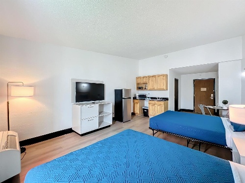 Stayable Suites Kissimmee image 1