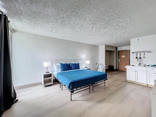 Stayable Suites Kissimmee image 3